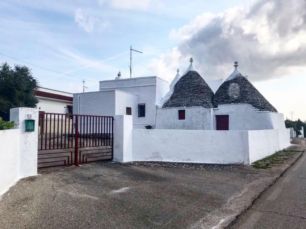Trulli Lupoli In Valle D Itria Cisternino Zewnętrze zdjęcie